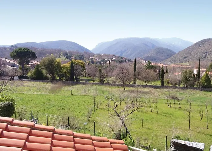 Casa de Férias Lovely In Prades (Pyrenees-Orientales)