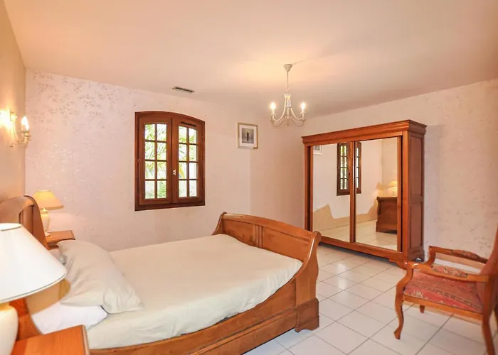 Casa de Férias Lovely In Prades (Pyrenees-Orientales)